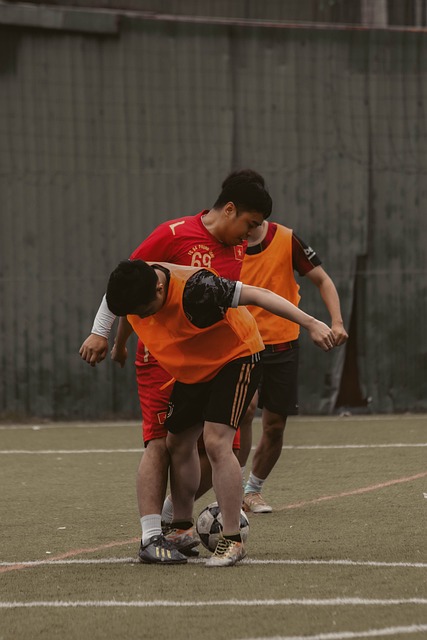 积极推动体